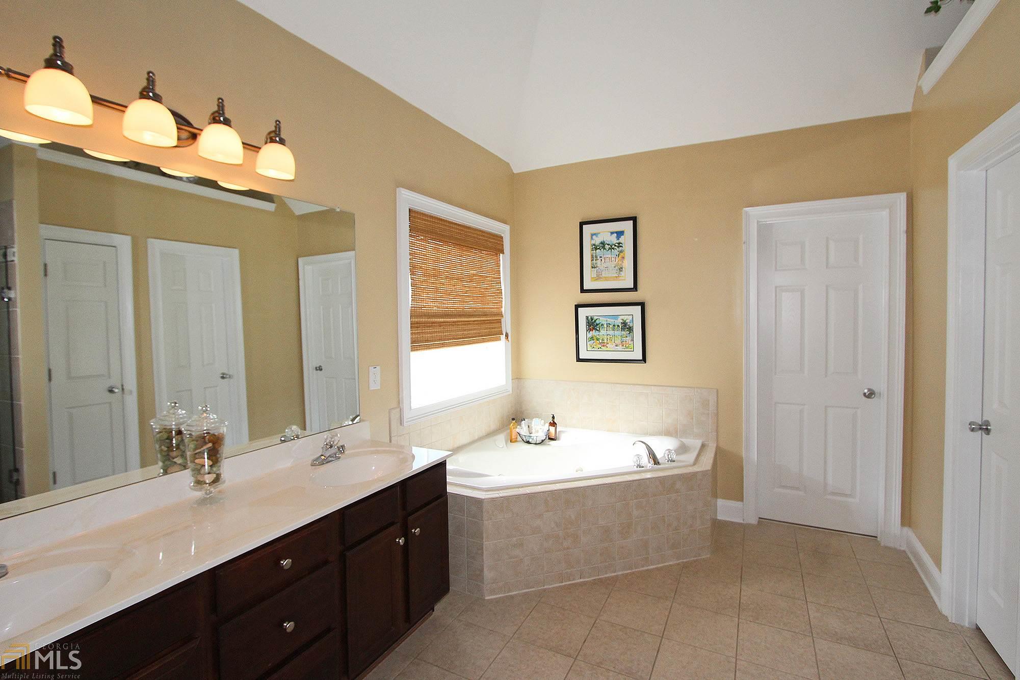 301 Spooner Dr, Mcdonough, GA 30252 photo 16