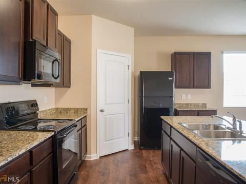 680 Sedona Loop, Hampton, GA 30228 photo 4