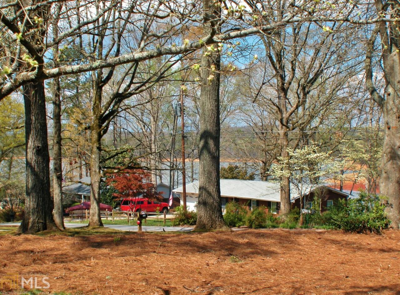 3119 Edgewater Dr, Gainesville, GA 30501 photo 3