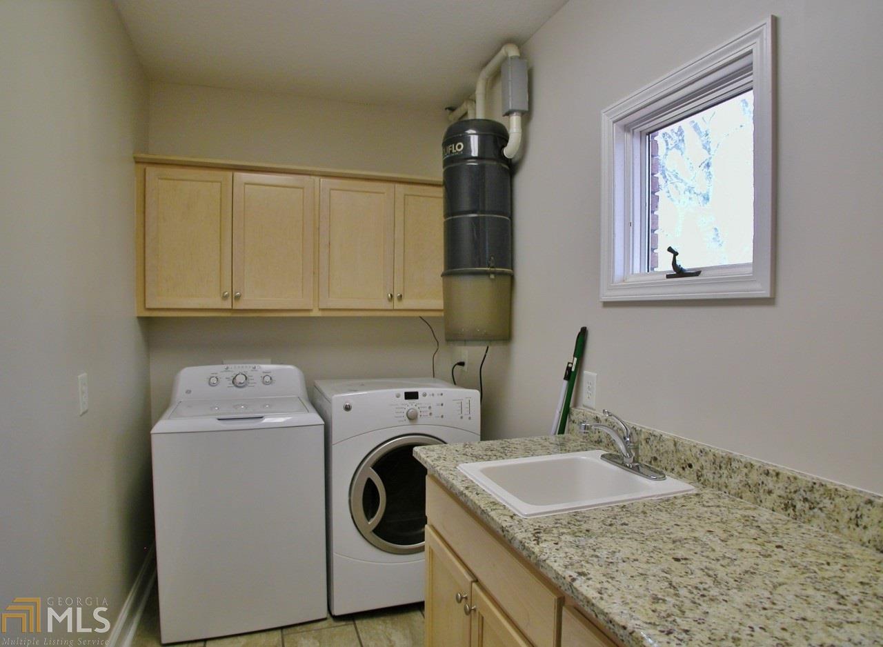 3119 Edgewater Dr, Gainesville, GA 30501 photo 12