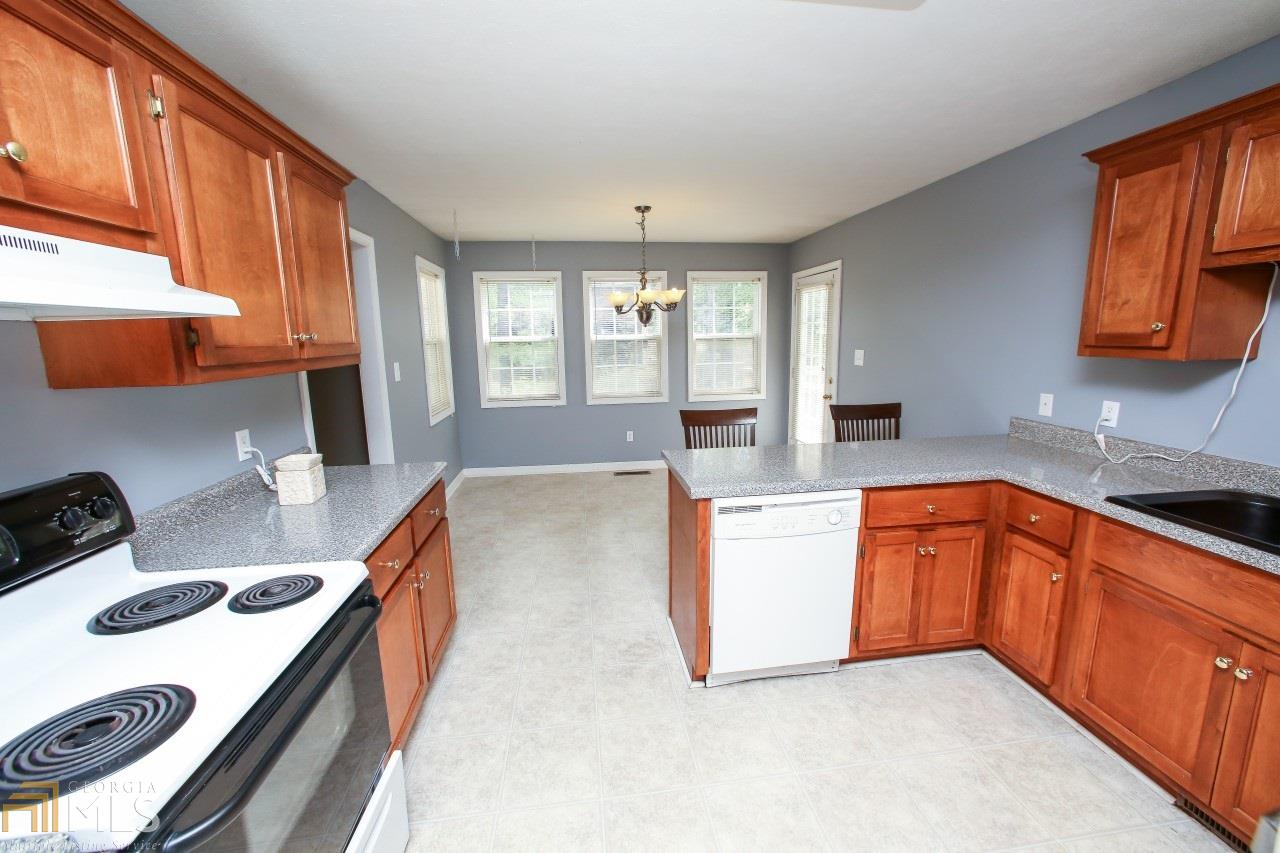 160 Valley Dr, Toccoa, GA 30577 photo 10