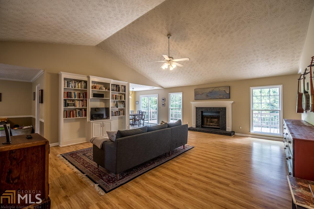 4580 Hampton Sq, Alpharetta, GA 30022 photo 3