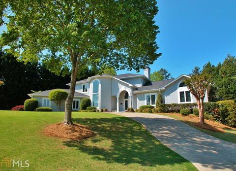 2906 Pointe Dr, Gainesville, GA 30506 photo 1