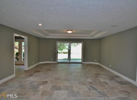 2906 Pointe Dr, Gainesville, GA 30506 photo 17
