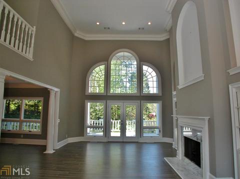 2906 Pointe Dr, Gainesville, GA 30506 photo 8