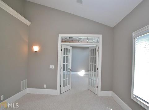 2906 Pointe Dr, Gainesville, GA 30506 photo 11
