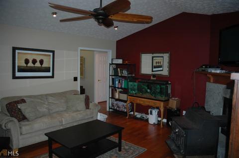 105 Falls Crest Dr, Lagrange, GA 30240 photo 6