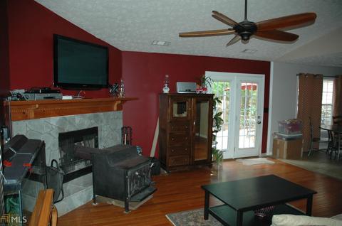 105 Falls Crest Dr, Lagrange, GA 30240 photo 7
