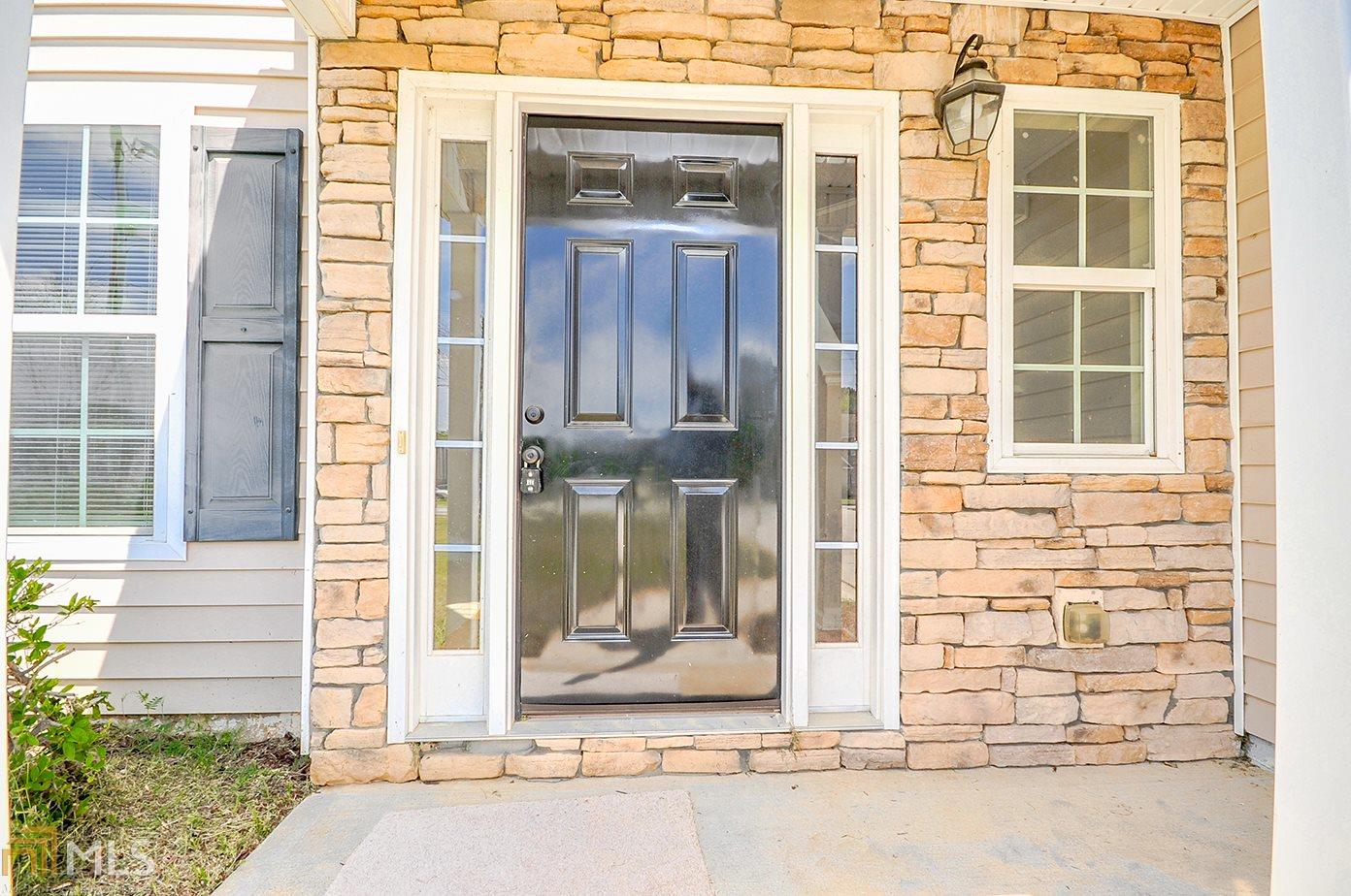 121 Fears Dr, Hampton, GA 30228 photo 4
