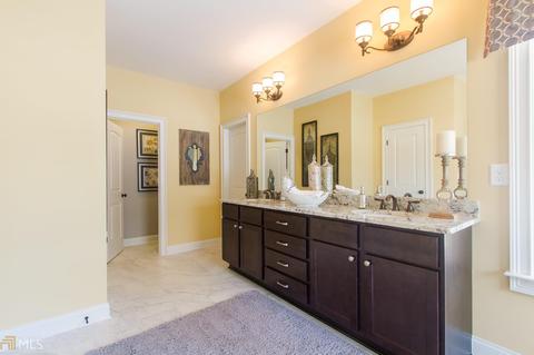 5670 Springbox Dr, Suwanee, GA 30024 photo 13