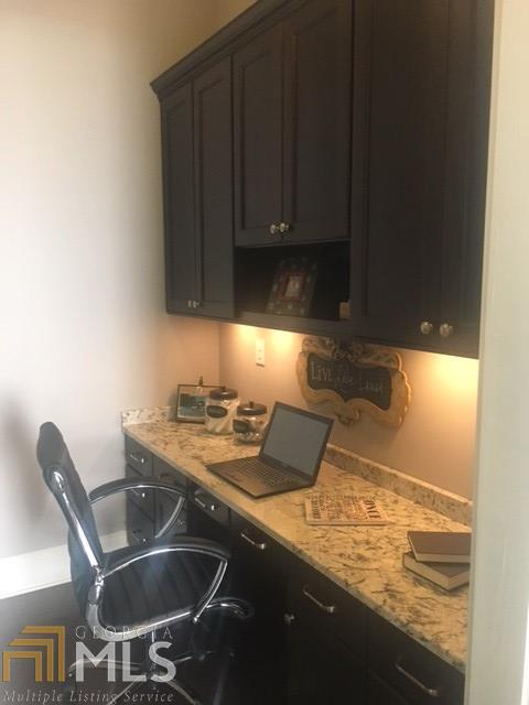 5670 Springbox Dr, Suwanee, GA 30024 photo 9