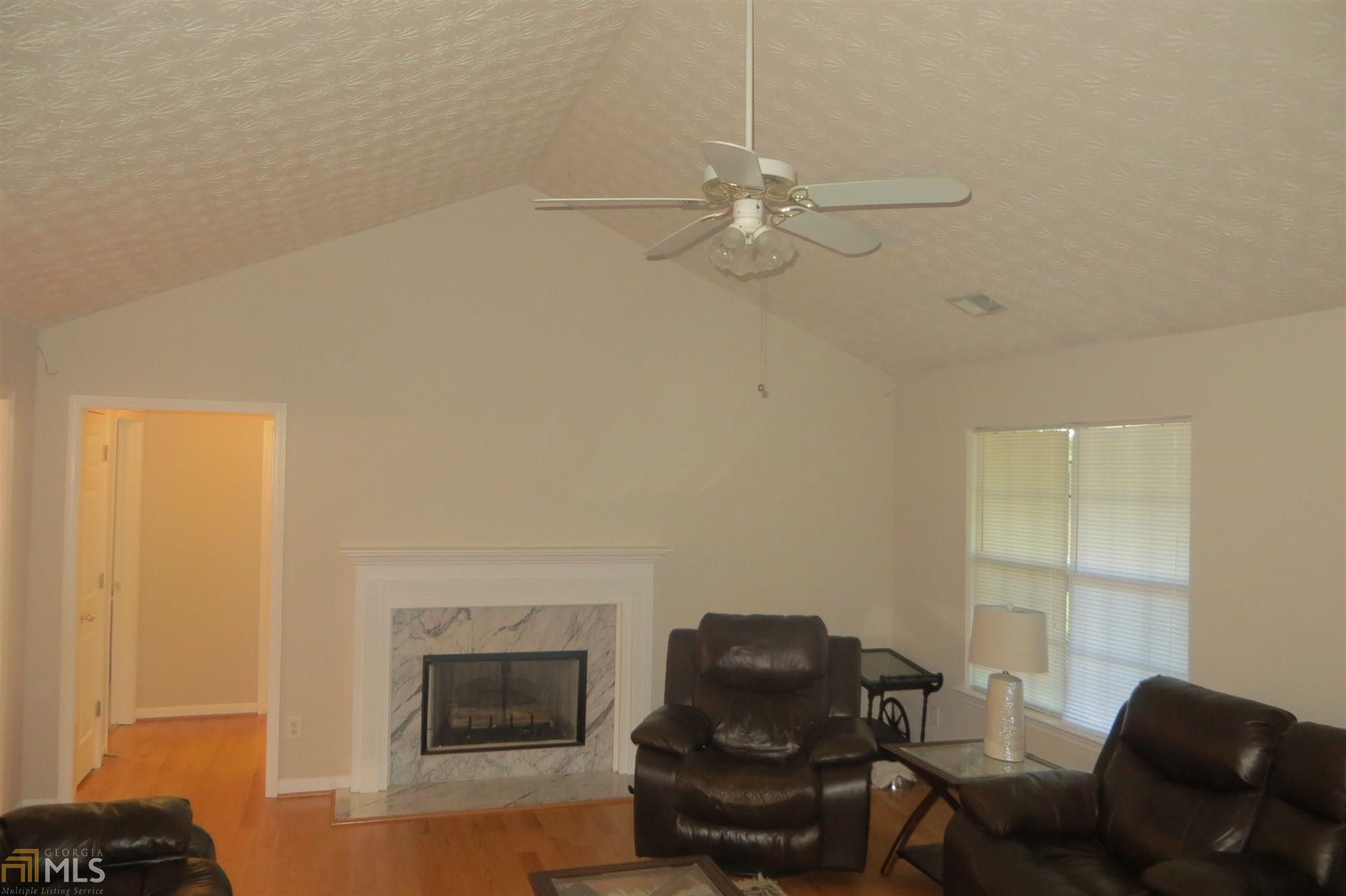 425 Corral Pass, Jackson, GA 30233 photo 4