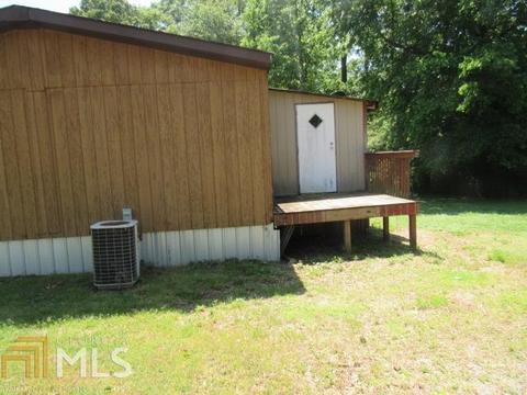 313 S Broad St, Bowman, GA 30624 photo 2
