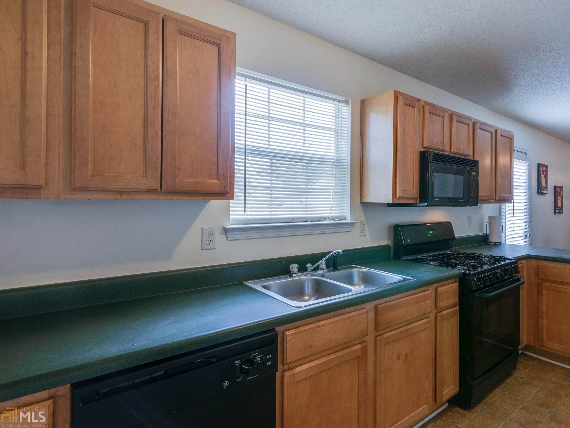 684 Burtons Cv, Hampton, GA 30228 photo 12