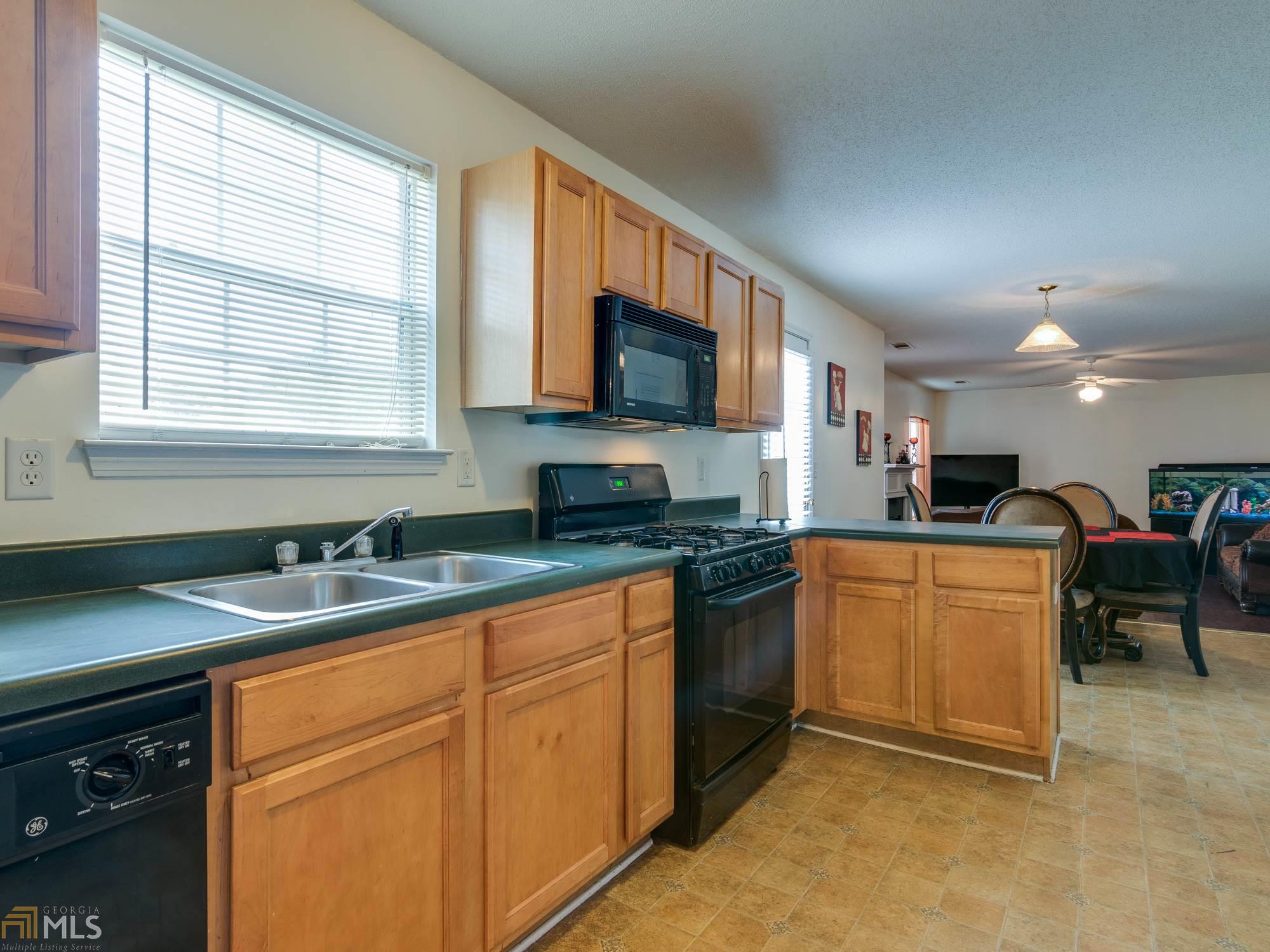 684 Burtons Cv, Hampton, GA 30228 photo 11