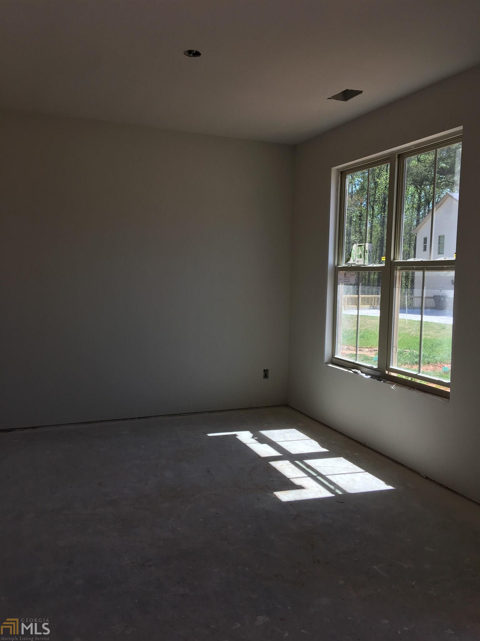 4095 Mcclendon Way, Rex, GA 30273 photo 4