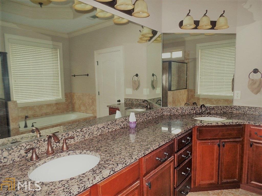 122 Mariahs Walk, Hampton, GA 30228 photo 14
