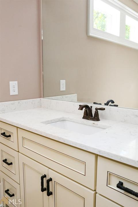 15 E Second St, Newnan, GA 30263 photo 21