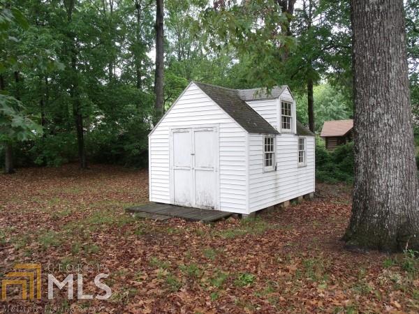 793 E Doyle St, Toccoa, GA 30577 photo 4
