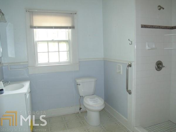 793 E Doyle St, Toccoa, GA 30577 photo 14