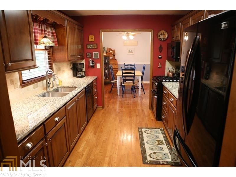 2871 Cascade Dr, Gainesville, GA 30504 photo 7