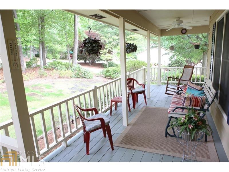 2871 Cascade Dr, Gainesville, GA 30504 photo 2