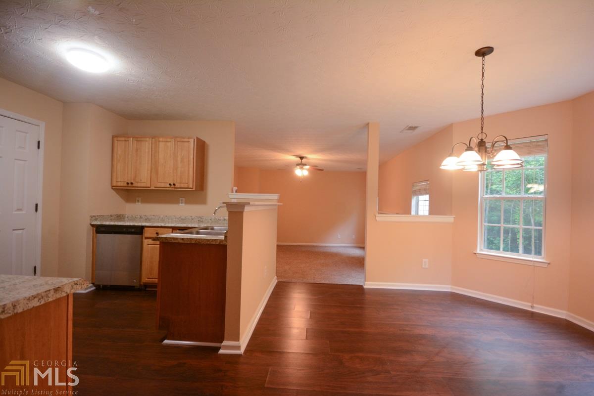 1174 Pointer, Riverdale, GA 30296 photo 5