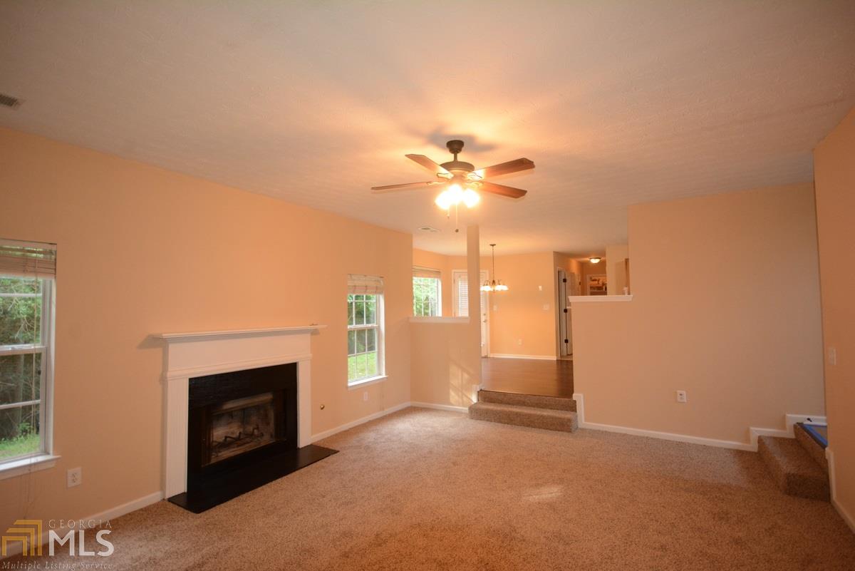 1174 Pointer, Riverdale, GA 30296 photo 4