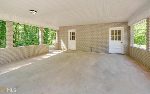 203 Hillendale Dr, Toccoa, GA 30577 photo 3