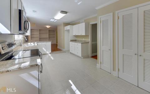 203 Hillendale Dr, Toccoa, GA 30577 photo 8