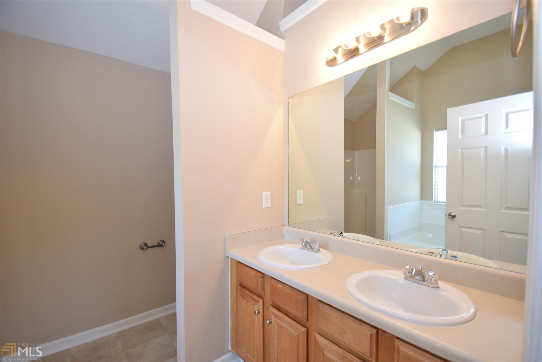 200 Oak Manor Dr, Covington, GA 30016 photo 23