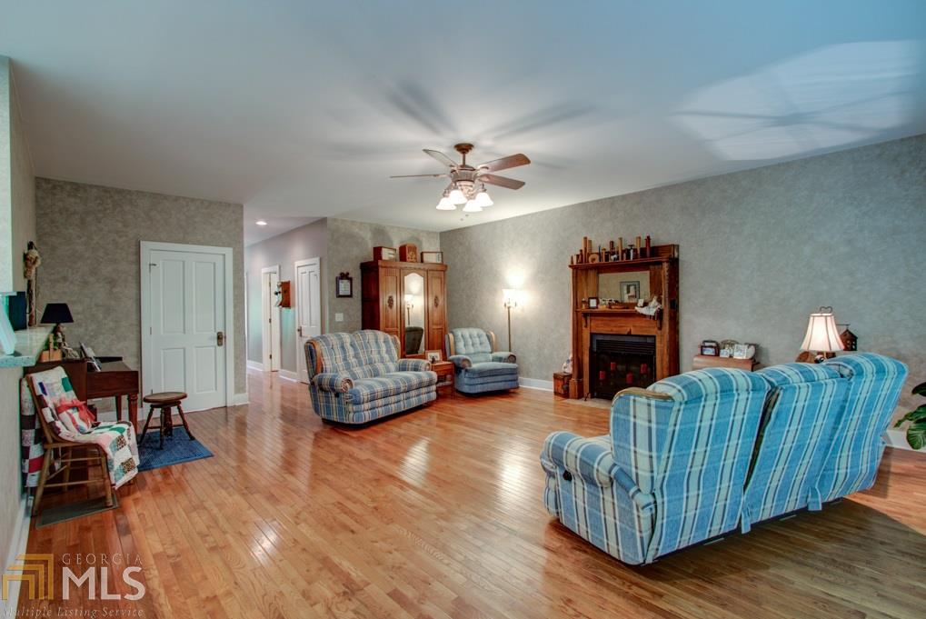 124 Springbrook Dr, Cornelia, GA 30531 photo 11