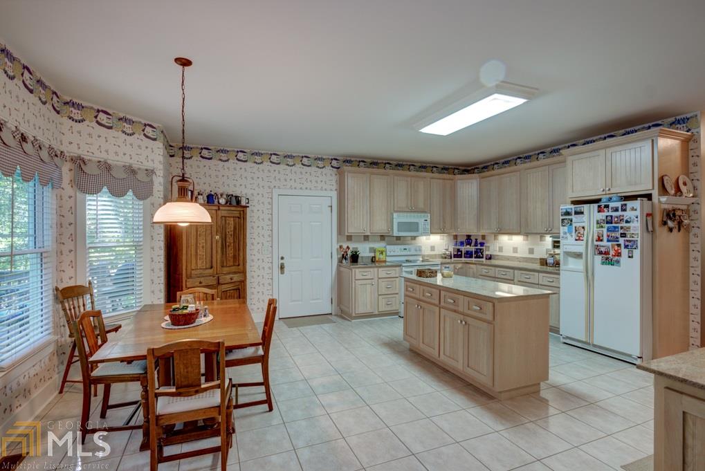 124 Springbrook Dr, Cornelia, GA 30531 photo 9