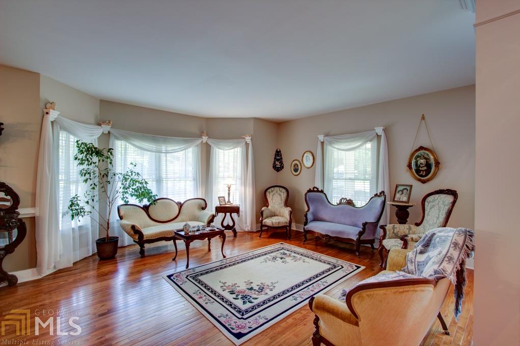 124 Springbrook Dr, Cornelia, GA 30531 photo 4