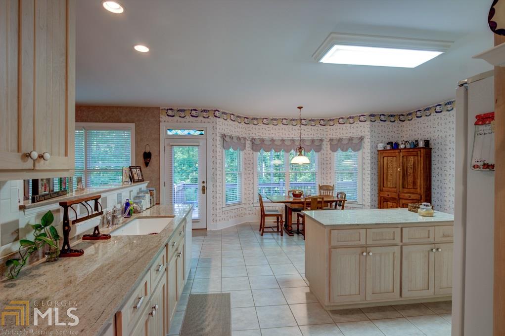 124 Springbrook Dr, Cornelia, GA 30531 photo 8