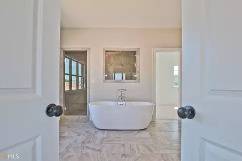 6630 Read Rd, Suwanee, GA 30024 photo 17
