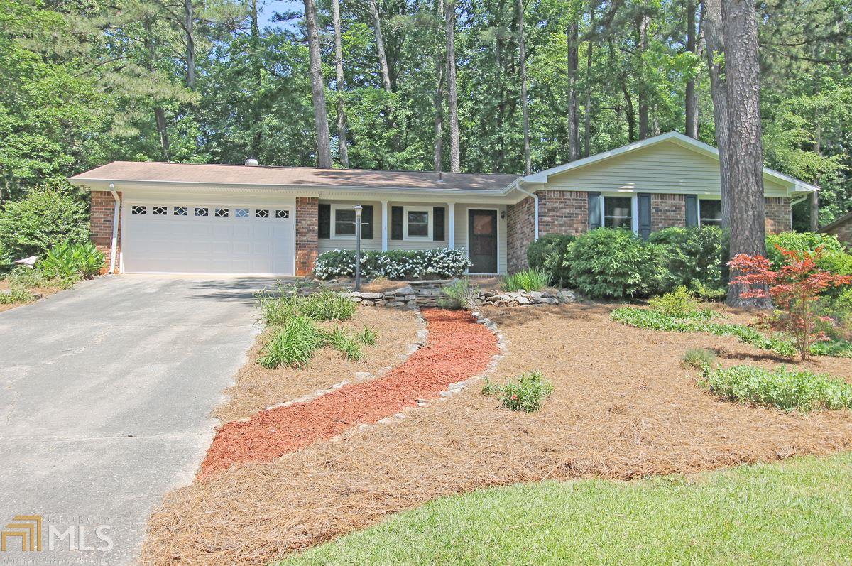 1994 Ellwyn Dr, Chamblee, GA 30341 photo 1