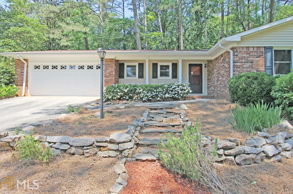 1994 Ellwyn Dr, Chamblee, GA 30341 photo 2