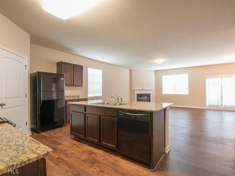 2169 Sawgrass Dr, Hampton, GA 30228 photo 7