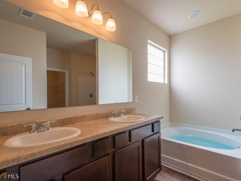 2169 Sawgrass Dr, Hampton, GA 30228 photo 13