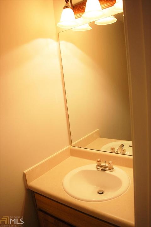 135 Spring Lake Ter, Covington, GA 30016 photo 8