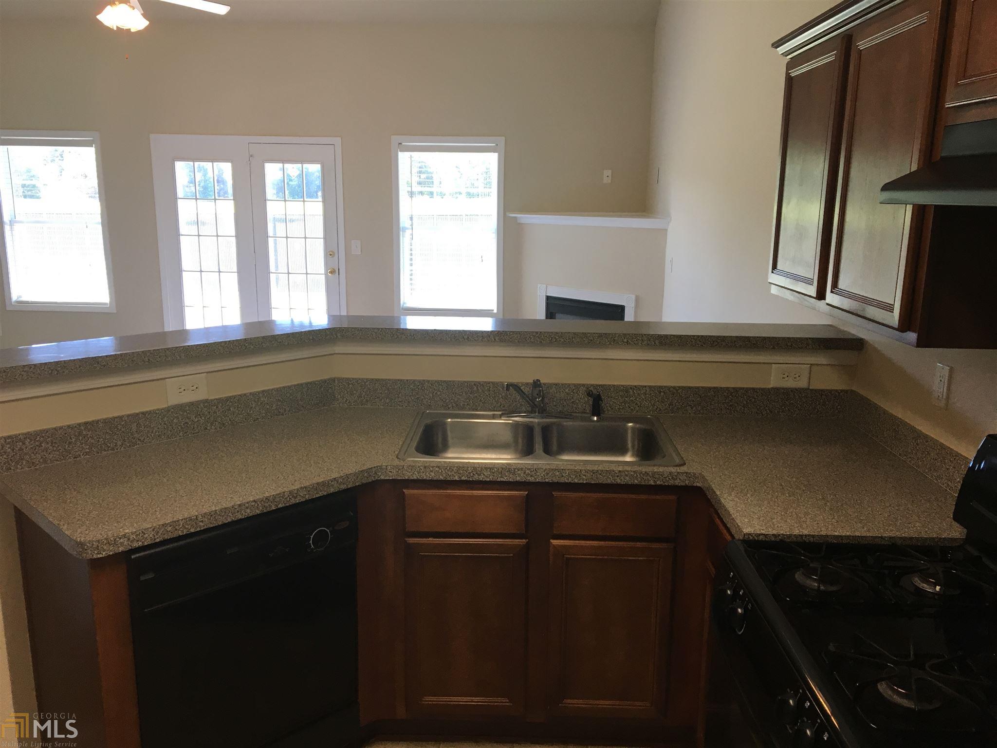 240 Crestfield Cir, Covington, GA 30016 photo 8