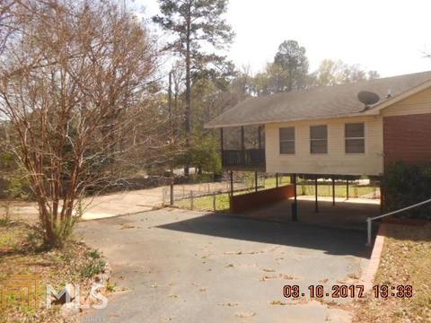 303 Doty Dr, Thomaston, GA 30286 photo 3
