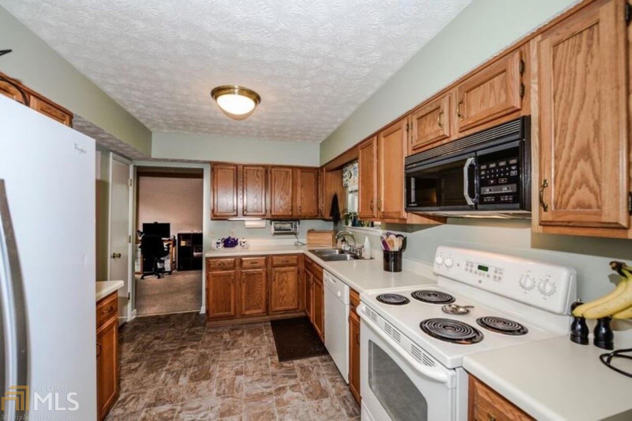 3991 E Meadow Dr, Duluth, GA 30096 photo 8