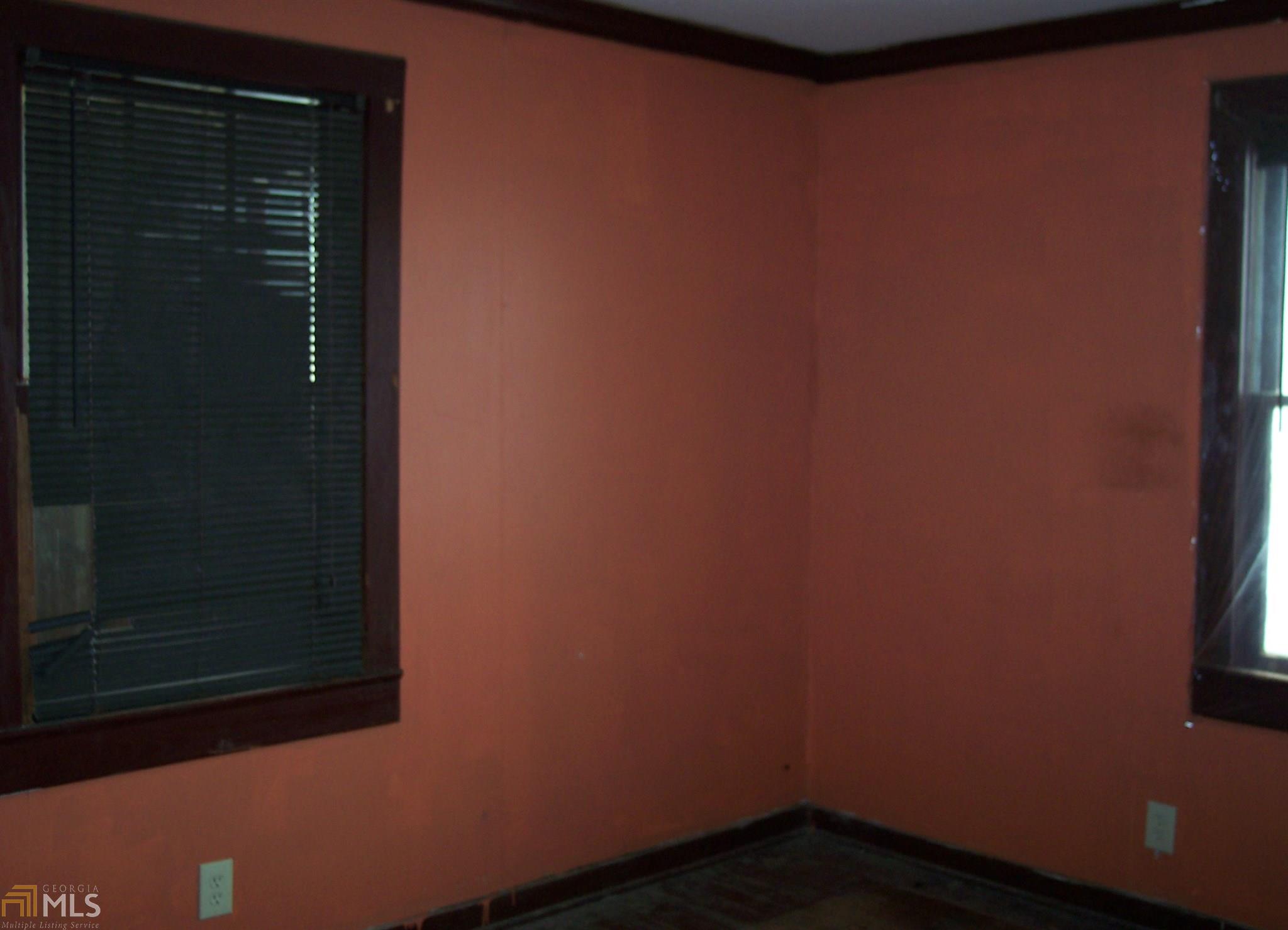 306 E Mulberry St, Lagrange, GA 30241 photo 5