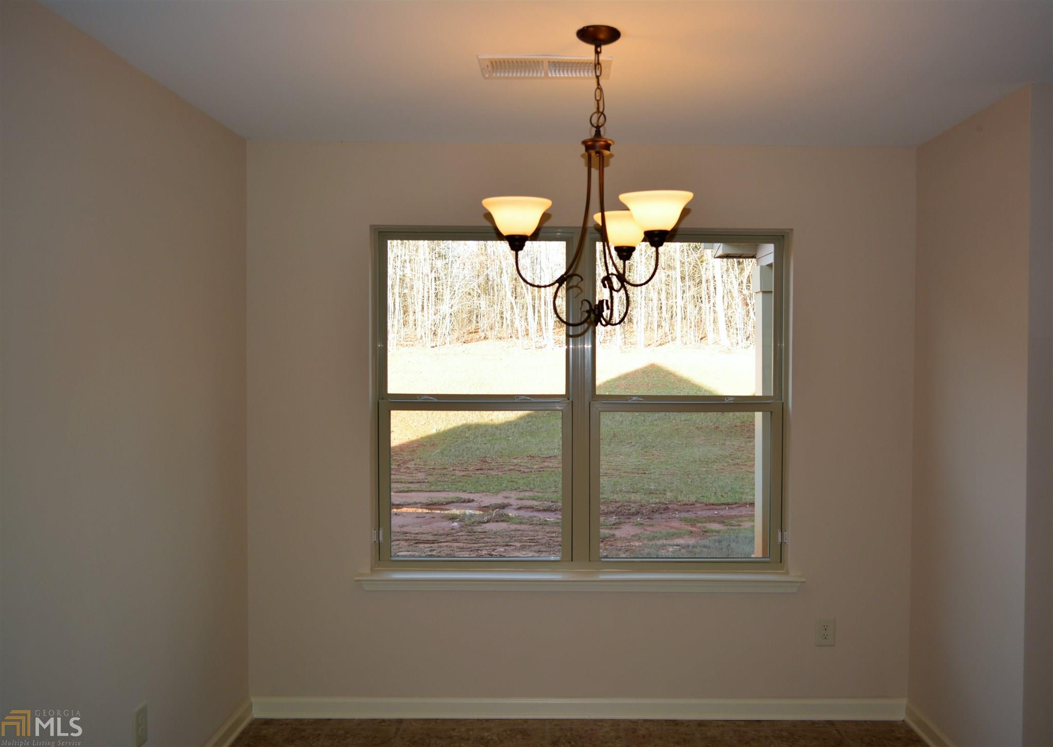 302 Jasmine Ln, Lagrange, GA 30241 photo 17