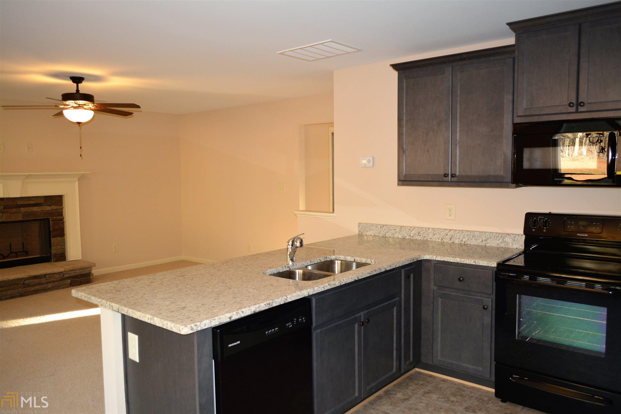 302 Jasmine Ln, Lagrange, GA 30241 photo 16