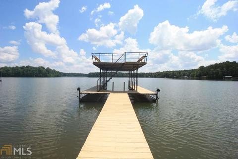 108 Holly Point Dr, Lagrange, GA 30240 photo 2