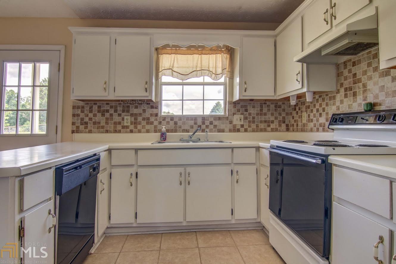 105 Graystone Dr, Covington, GA 30014 photo 9