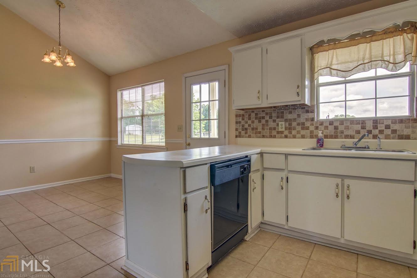 105 Graystone Dr, Covington, GA 30014 photo 10